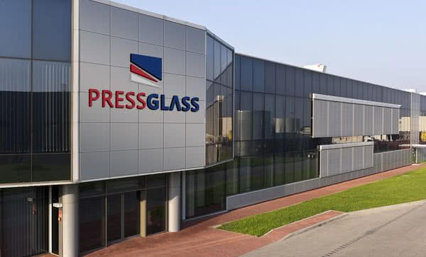 PRESS GLASS z nową normą zakładową